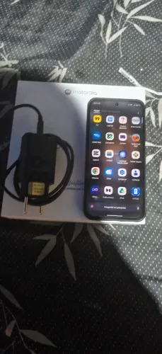 Vendo moto Edge 70 fusion fifa 256 gigas 24 de ram não aceito troca 