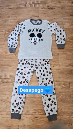 Pijama Mickey em Fleece pelúcia da Riachuelo, super quentinho,  tam. 06