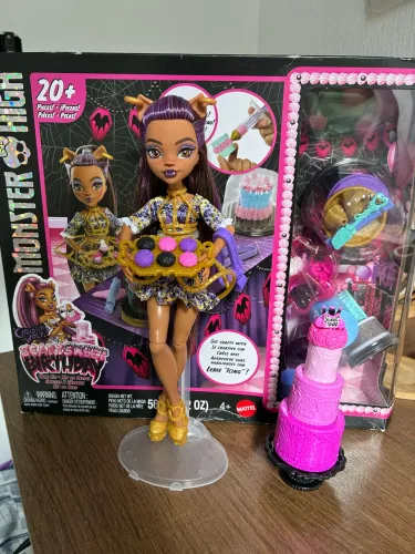 Clawdeen Scary sweet birthday completa