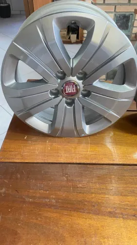RODAS ORIGINAIS FIAT TORO ARO 16