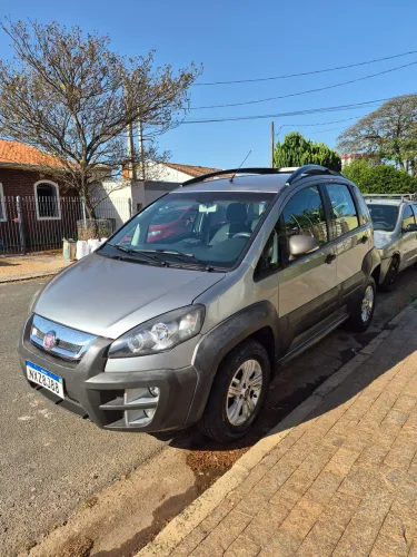 Fiat Idea Adv./ Adv.lock.dualogic 1.8 Flex 5P 2012