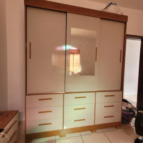 Guarda-roupa de casal 