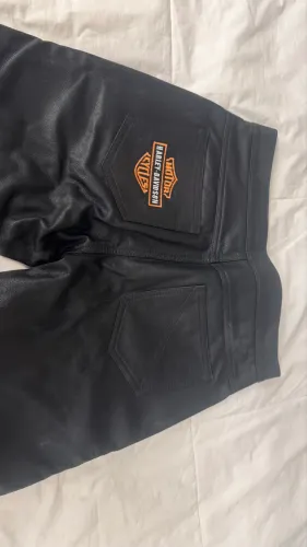 CALCA DE COURO MOTO HARLEY DAVIDSON TAM. 42 a 46, NOVÍSSIMA 