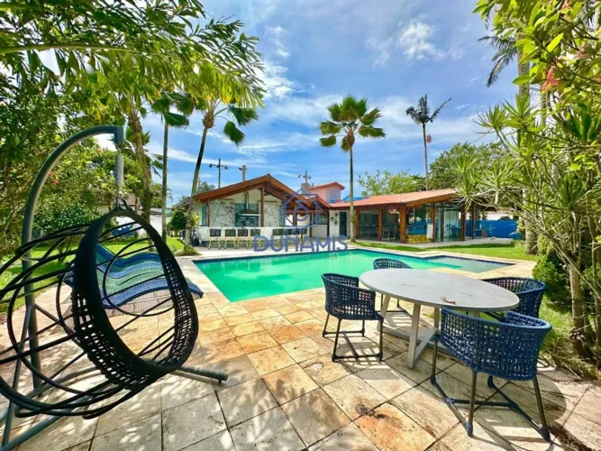 CASA ALTO PADRÃO EM CONDOMÍNIO FECHADO NA PRAIA DA ENSEADA
