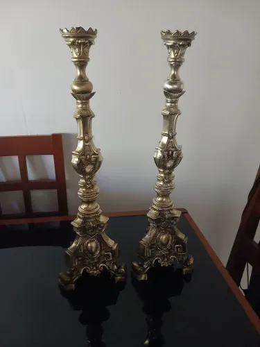 Par de toucheiros de bronze antigos com 50cm cada