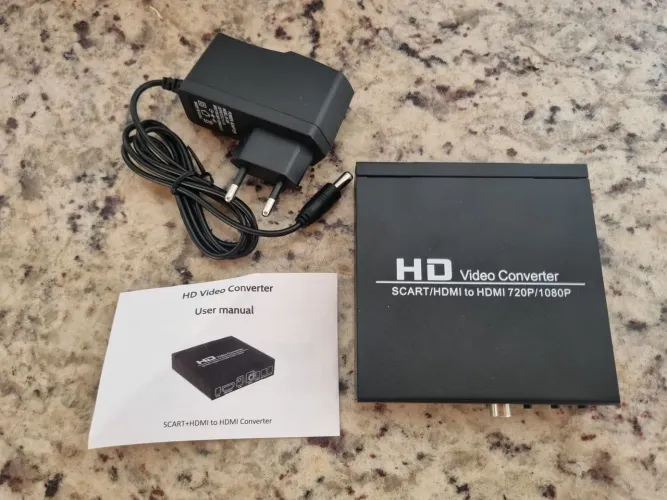 conversor de vídeo HD (modelo SCART/HDMI para HDMI).
