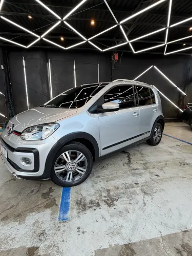 Volkswagen Up! Cross 1.0 TSI Total Flex 12V 5P 2018