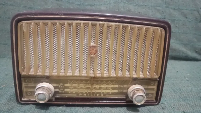 RÁDIO DE ÉPOCA - PHILIPS