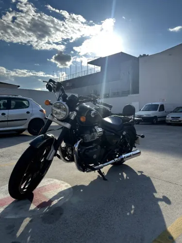 Royal Enfield Super Meteor 650cc 2025