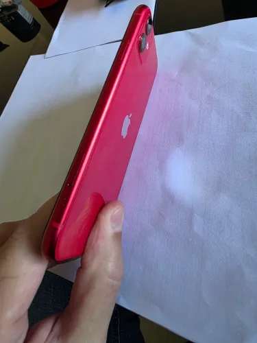 Iphone 11 - Vermelho
