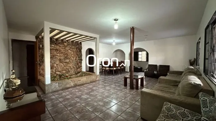 Casa à venda, 191 m² por R$ 710.000,00 - Santa Genoveva - Goiânia/GO