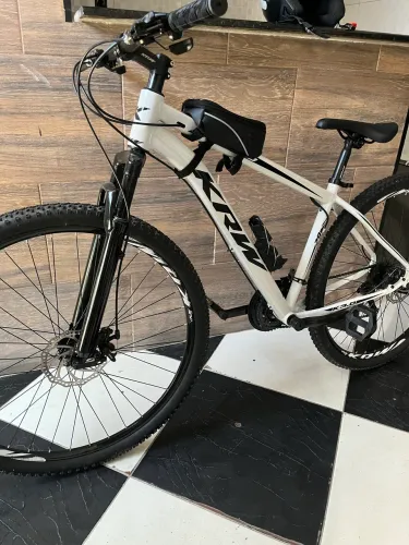 Bicleta Aro 29 de Alumínio
