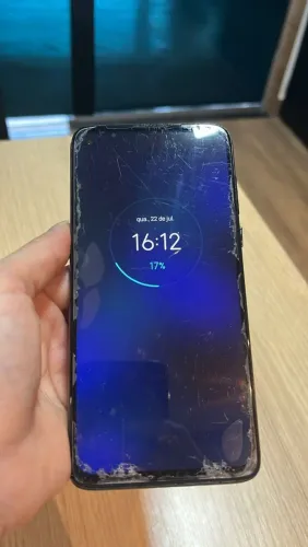 Vendo Moto G8 Power usado (conserto ou aproveitamento de peças)