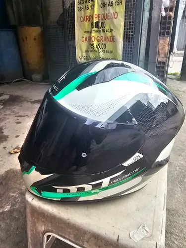 Capacete MT Helmets