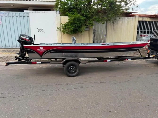 Canoa marreco carreta e motor tudo novo sem uso pronta entrega mais barato do Brasil 