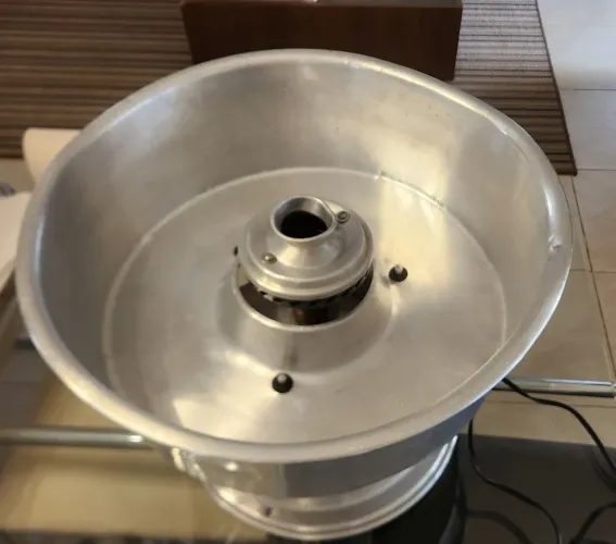 Máquina de algodão doce industrial Ademaq