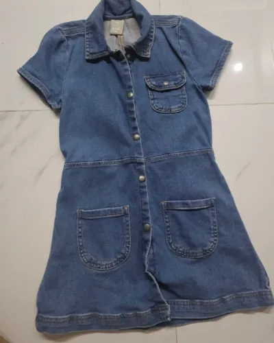 Vestidos/Jaqueta menina seminovas