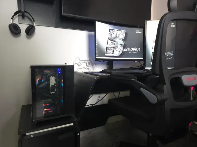 GABINETE GAMER COMPLETO - RYZEN 5 + RX 6600 + 32GB RAM + SSD 1TB