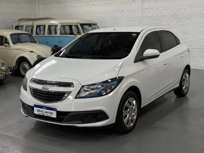 Chevrolet Onix Hatch LT 1.4 8V Flex Mec. 4P 2014