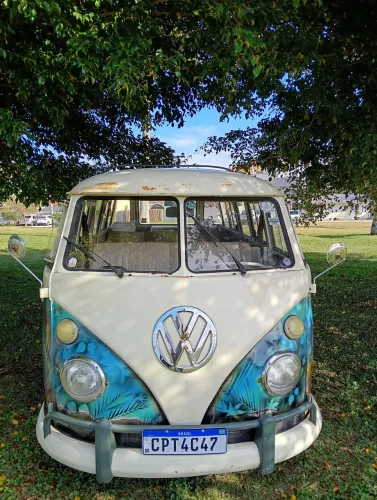 Volkswagen Kombi Standard/ Luxo/ Serie Prata 1975