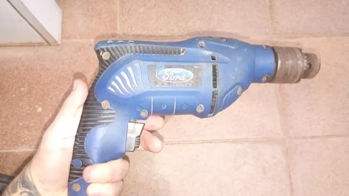 Furadeira potente