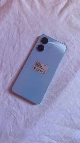 Realme Note 60