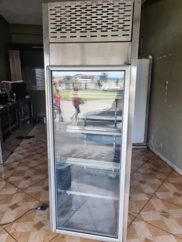Expositor refrigerado vertical industrial