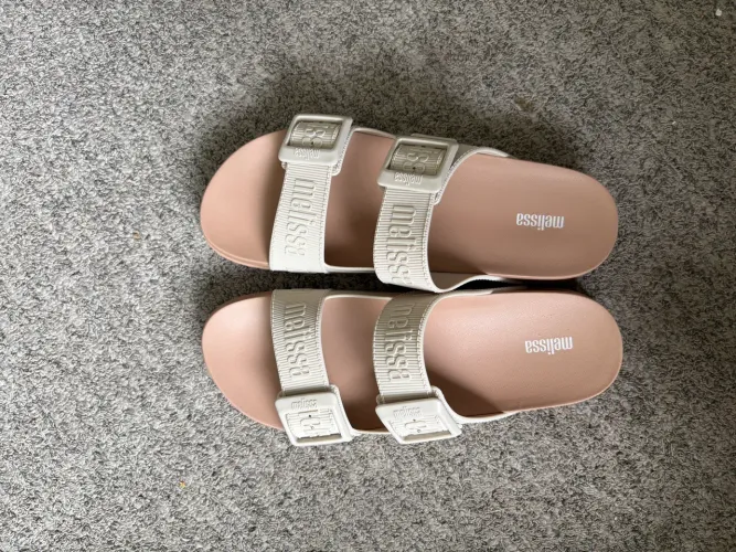 Papete Melissa slide cozy