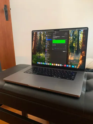 MacBook Pro 16" M1 Pro 16GB SSD - Excelente Estado
