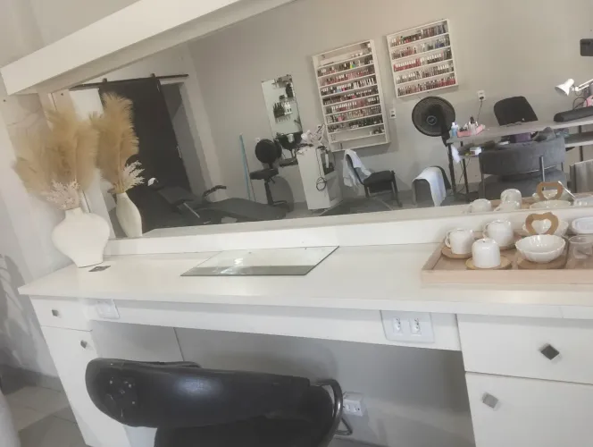 Bancada pra salão de cabeleireiro 