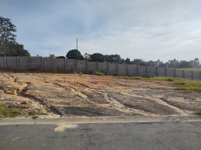 Terreno Condomínio Belmonte