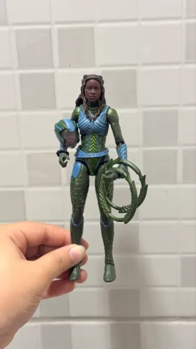 Nakia pantera negra Marvel Legends