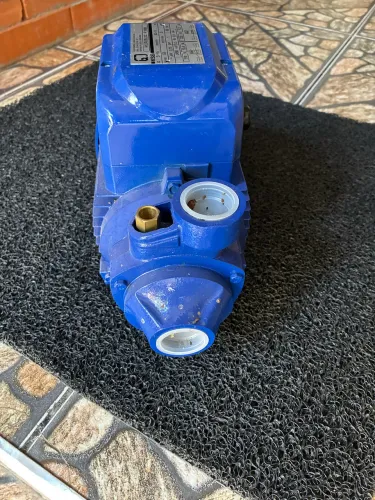 Vendo bomba d?água de 3/4