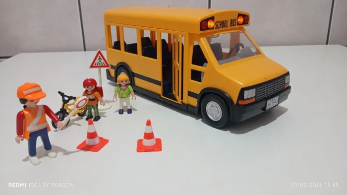 Playmobil ônibus escolar