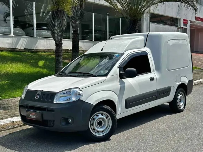 Fiat Fiorino Furgão Work. Hard 1.4 Flex 8V 2P 2018