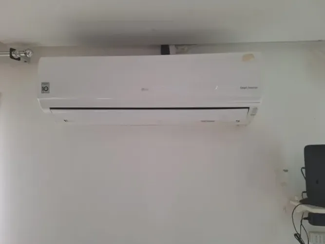 LG Split 22.000 BTUs | USNQ242CSG3 / USUQ242CSG3