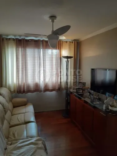 Apartamento à venda 2 dormitórios, 2 banheiros na Chácara Inglesa em São Paulo