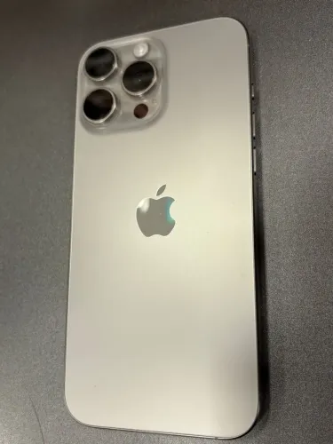Iphone 16 pro Max 256gb (muito novo)