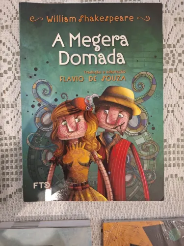Kit de livros Juvenis