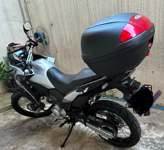 Vendo Motocicleta Honda XRE 300 ABS
