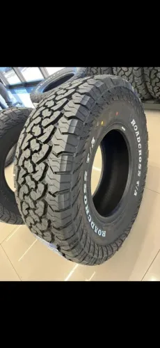 Vendo 265/75/16 at 750.00