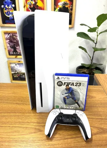 PS5 Fat + FIFA 23 - Pego PS4