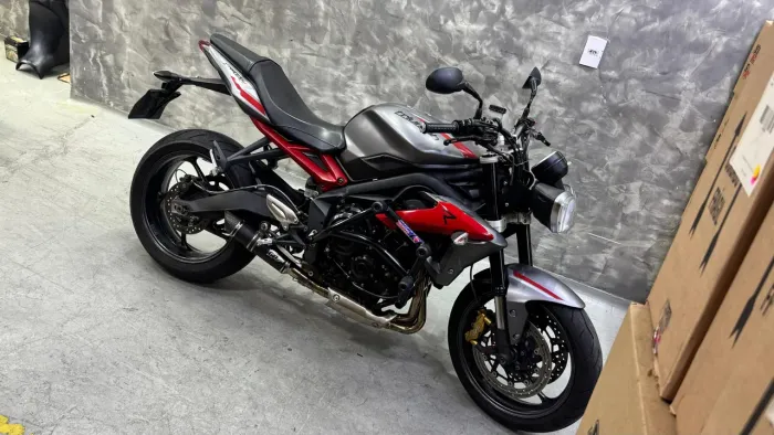 Triumph Street Triple 675r 2014