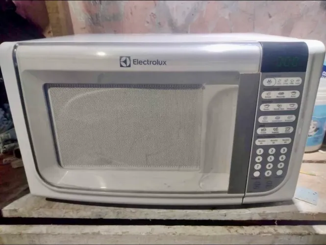 Microondas Electrolux 31L