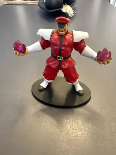 Action Figure Mr. Bison Street Fighter Planeta Deagostini