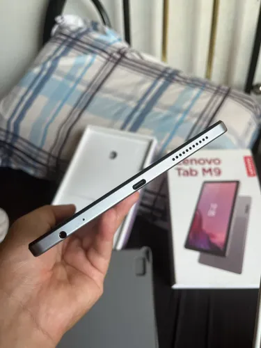 Tablet Lenovo m9