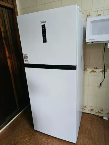 Geladeira Mídias 411 Litros