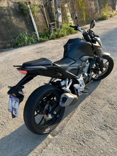 Motor Cb 300 super nova 