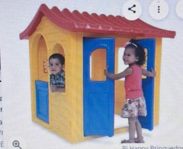 Vende-se casinha infantil para parque