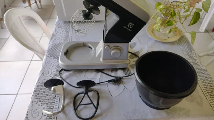 Batedeira Planetária Electrolux